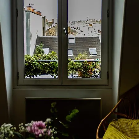 Charming With View Of The Sacre-coeur Appartamento Parigi